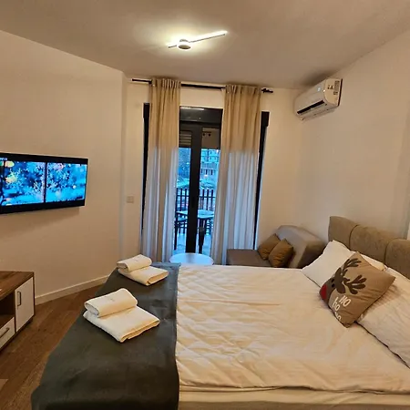 Balkan Square View Apartment *