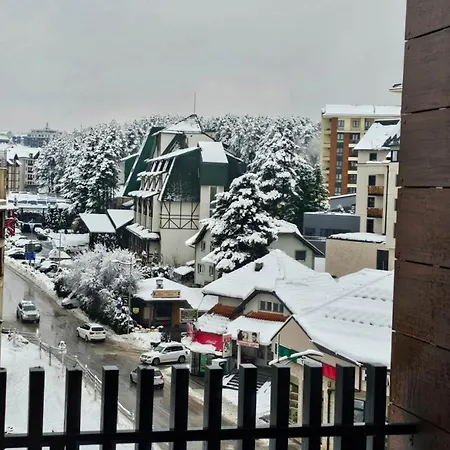 Balkan Square View Apartamento *